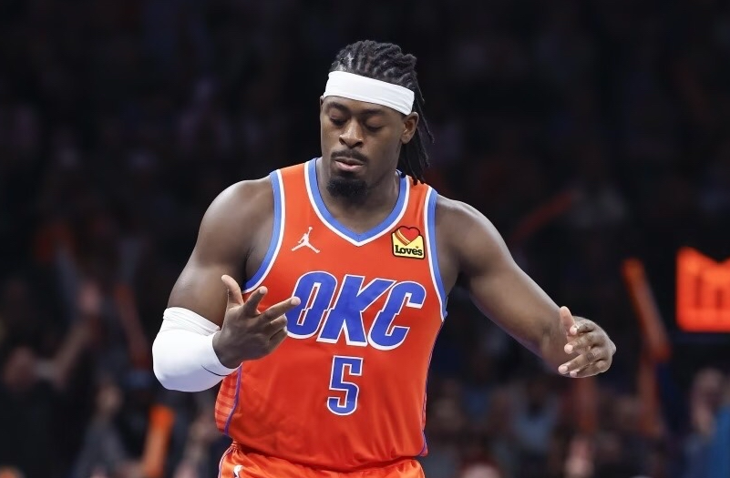 两届冠军射手仍不受待见，球队倒贴首轮才送走，你为何下滑这么快