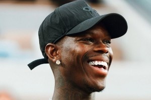 这次是人生赢家了!施罗德:在巴黎玩了几天 该去美国签约了