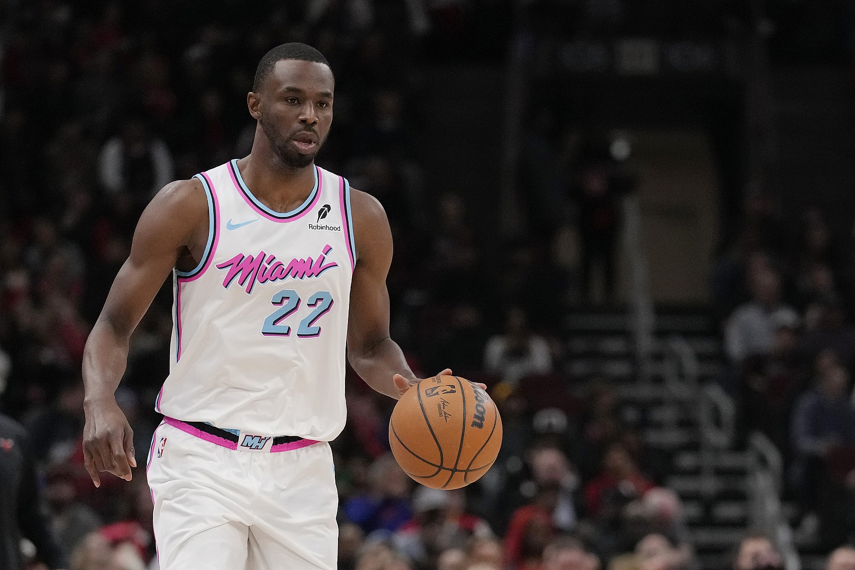 华体会体育入口-美媒设想三方交易：湖人得维金斯辅佐詹东 八村塁&amp;克内克特赴热火