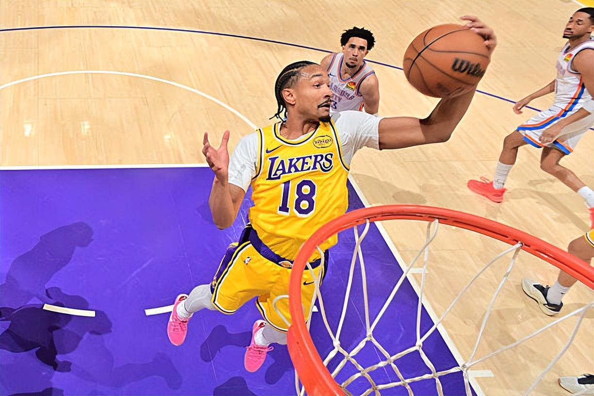 华体会官方入口-唯一正负值不是负数的球员！湖人后场新星的表现突然有所好转？